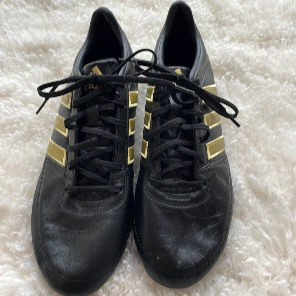 Adidas Gloro soccer cleats